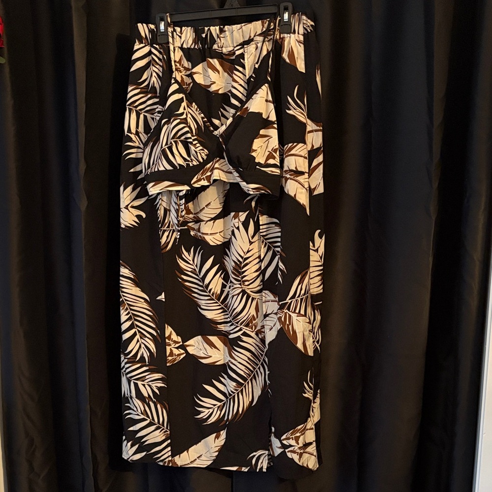 SHEIN Black Maxi Skirt & Top Set with Cream Tropical Leaf Print